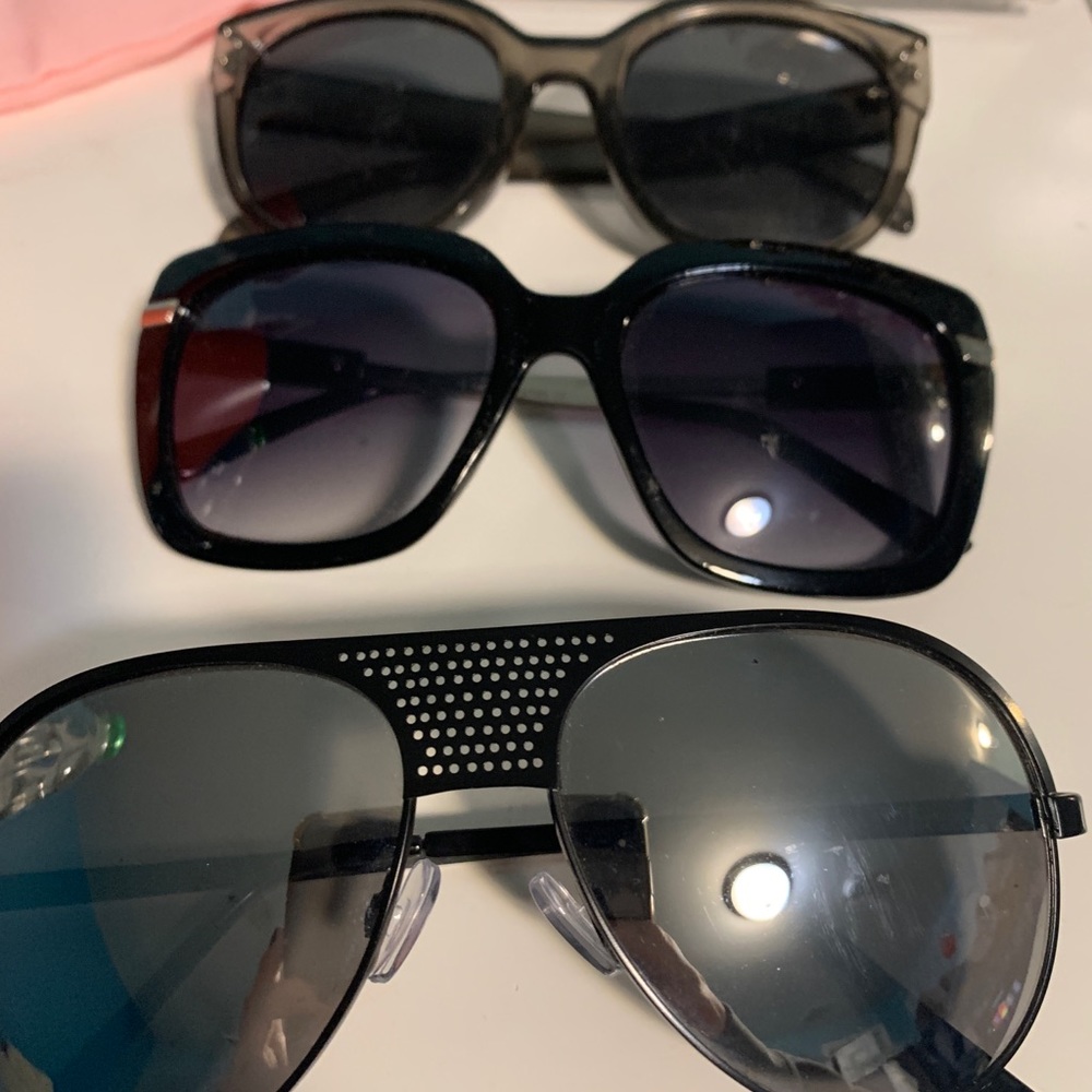 Women’s sunglasses bundle